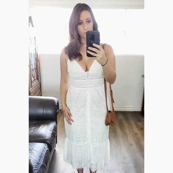 Meet your Posher, Arielle - Picture 2 of 6